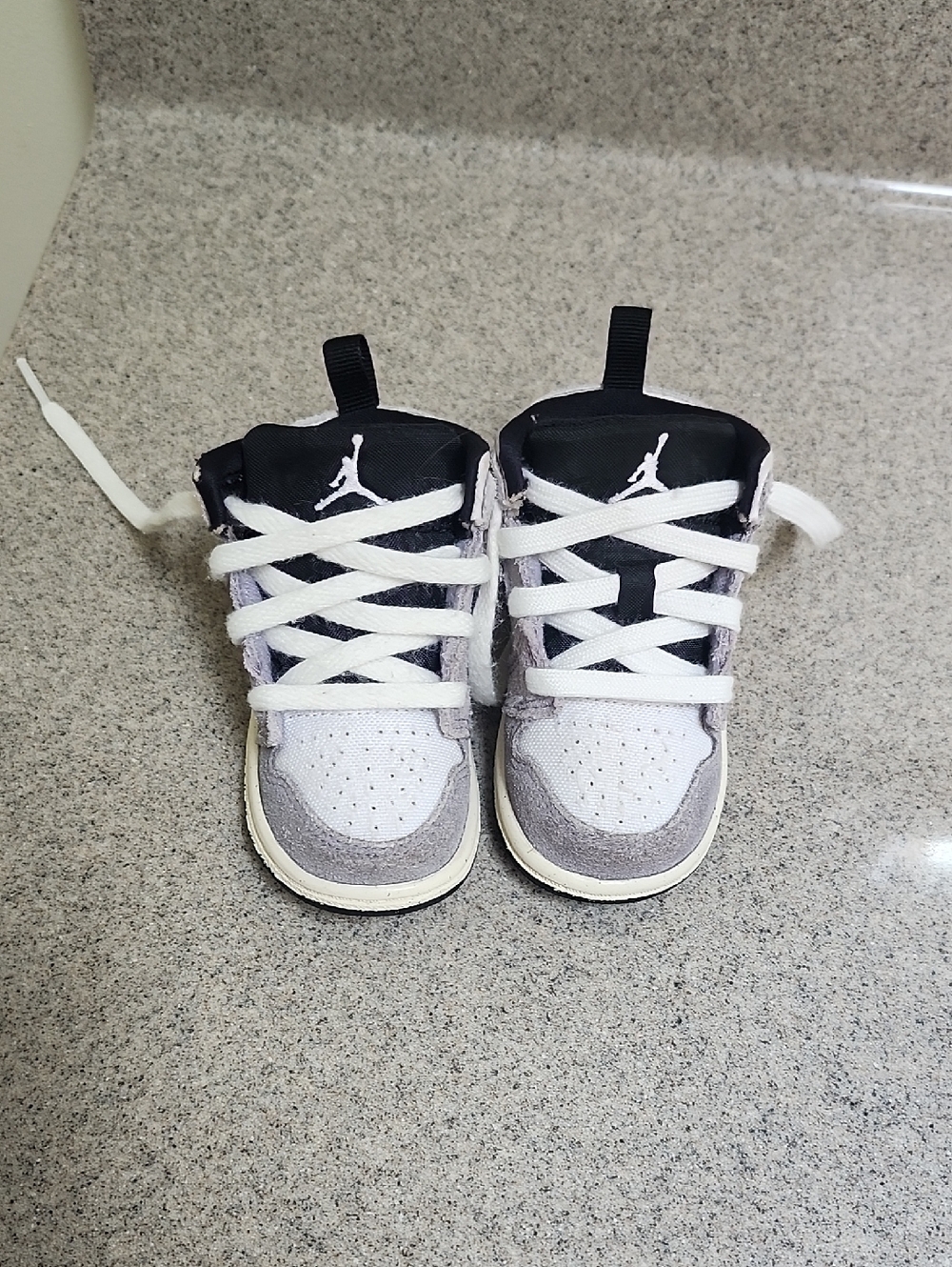 Jordan Toddler High-Top Sneakers in Gray, White & Black